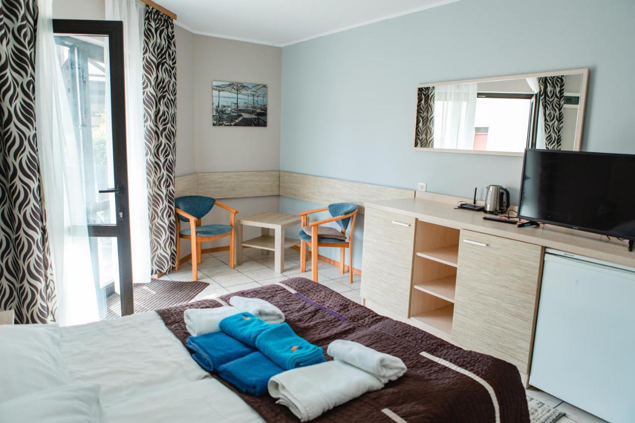Arena Slonca Hotel Леба Екстериор снимка