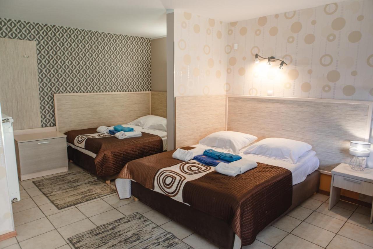 Arena Slonca Hotel Леба Екстериор снимка