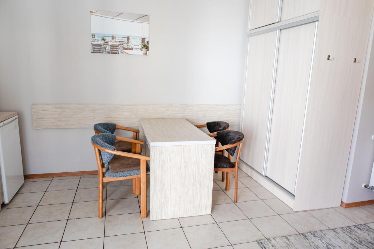 Arena Slonca Hotel Леба Екстериор снимка