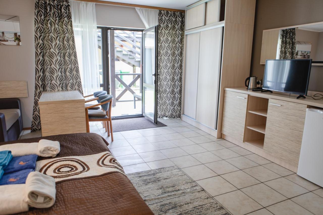 Arena Slonca Hotel Леба Екстериор снимка