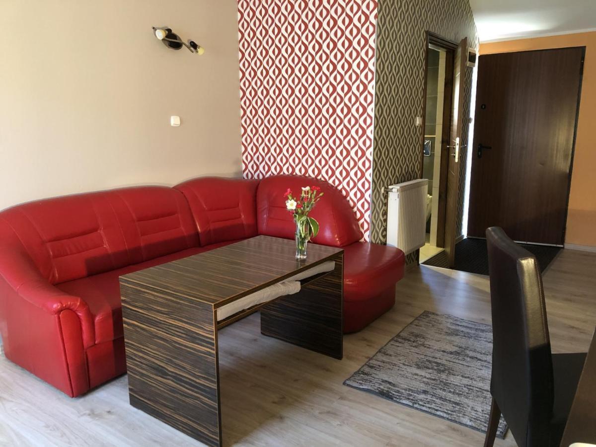 Arena Slonca Hotel Леба Екстериор снимка